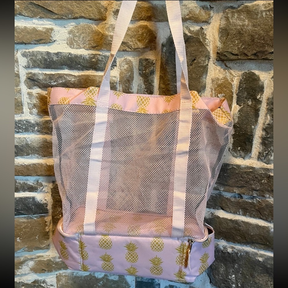 Pink pineapple mesh beach tote new - Picture 1 of 6